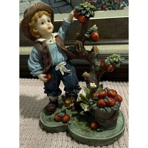 MONTEFIORI COLLECTION FIGURINE Boy Picking Apples - Picture 1 of 4